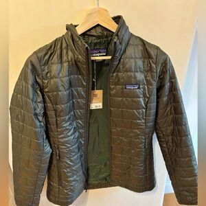Patagonia Women’s Medium Nano Puff Jacket Pine Needle Green NWT Puffer Puffy